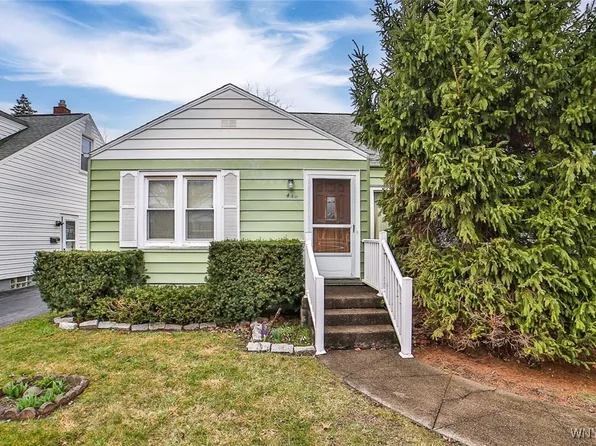 448 78th St, Niagara Falls, NY 14304