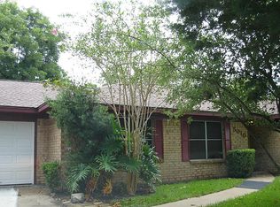 5010 Westwood Dr, Dickinson, TX 77539