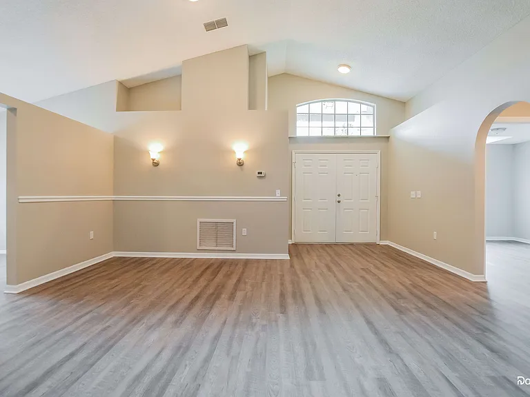826 Brightview Dr — Photo 8