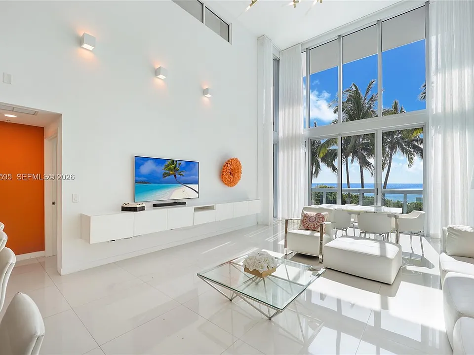 6899 Collins Ave #204