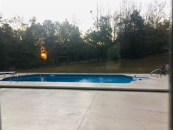 4th image of 384 County Road 163