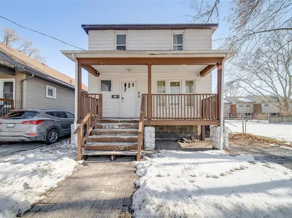 3479 Harris St, Windsor, ON N9C 1N6