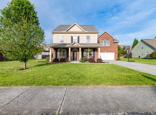 2614 Mildred Meadows Dr, Maryville, TN 37804