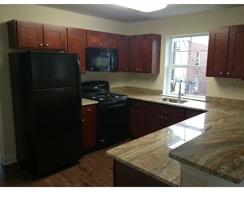 2nd image of 38 Main St #301