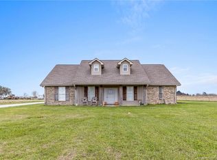 10025 Highway 101, Iowa, LA 70647