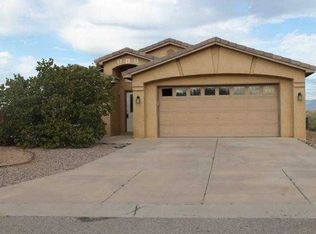 817 Frederico Blvd, Rio Communities, NM 87002