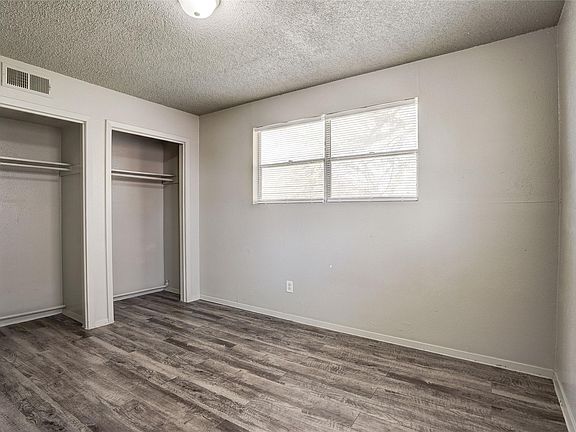 3rd image of 714 Old Martindale Rd