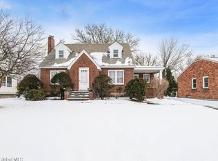 1734 Randolph Rd, Schenectady, NY 12308