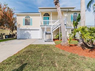 9831 Island Harbor Dr, Port Richey, FL 34668