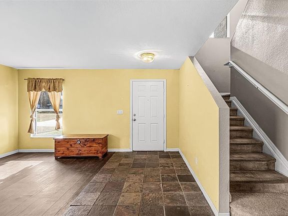3rd image of 2496 Wurtsmith Ln
