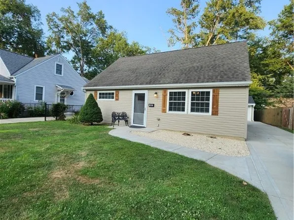 309 Dellwood Rd, Avon Lake, OH 44012