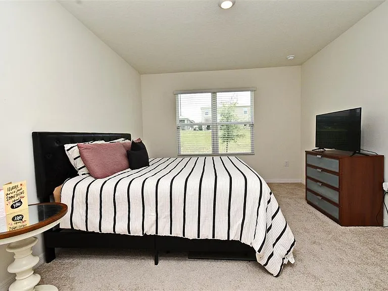 440 Baroness Way — Photo 31