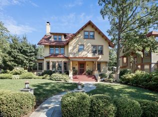 49 Plymouth St, Montclair, NJ 07042