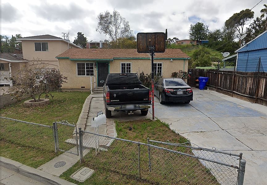 1st image of 1114 Elwood St