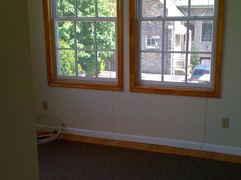 209 Grayling Ave — Photo 11