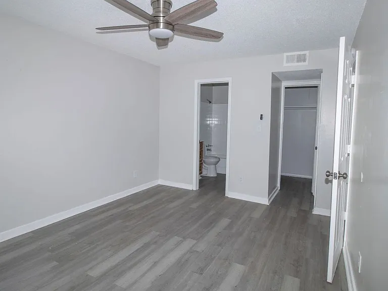 Royal Ridge — Photo 10