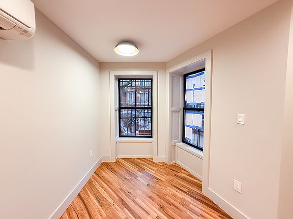 5th image of 375 Hancock St APT 1