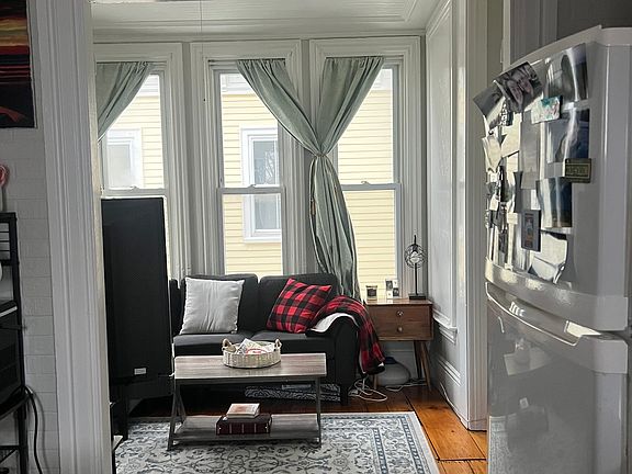 2nd image of 51-53 Market St #5