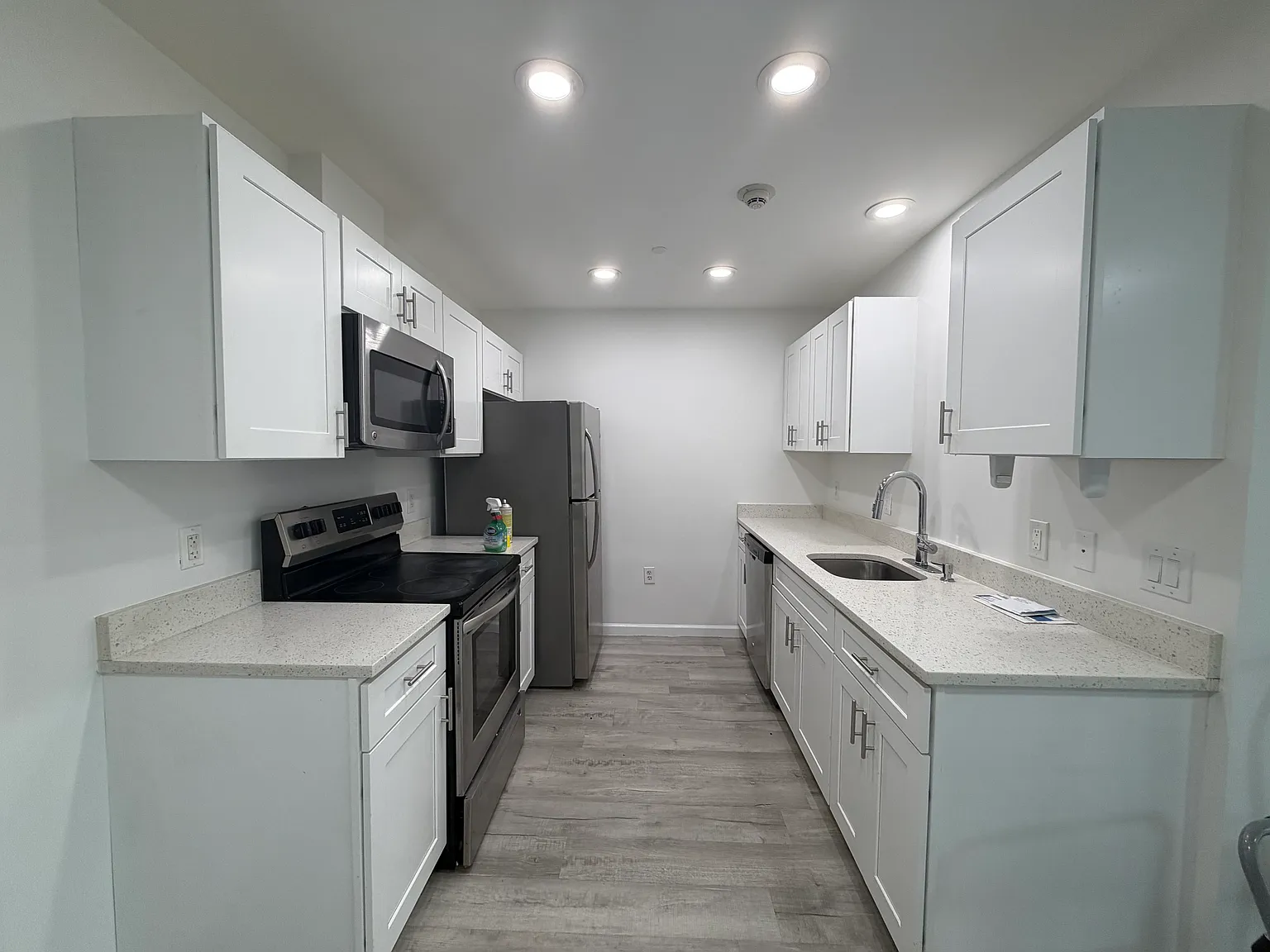 N Kensico Ave, White Plains — Photo 1