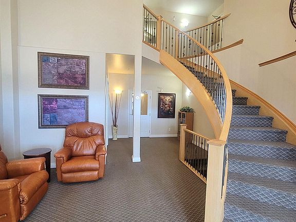 2nd image of 4128 47th St #101