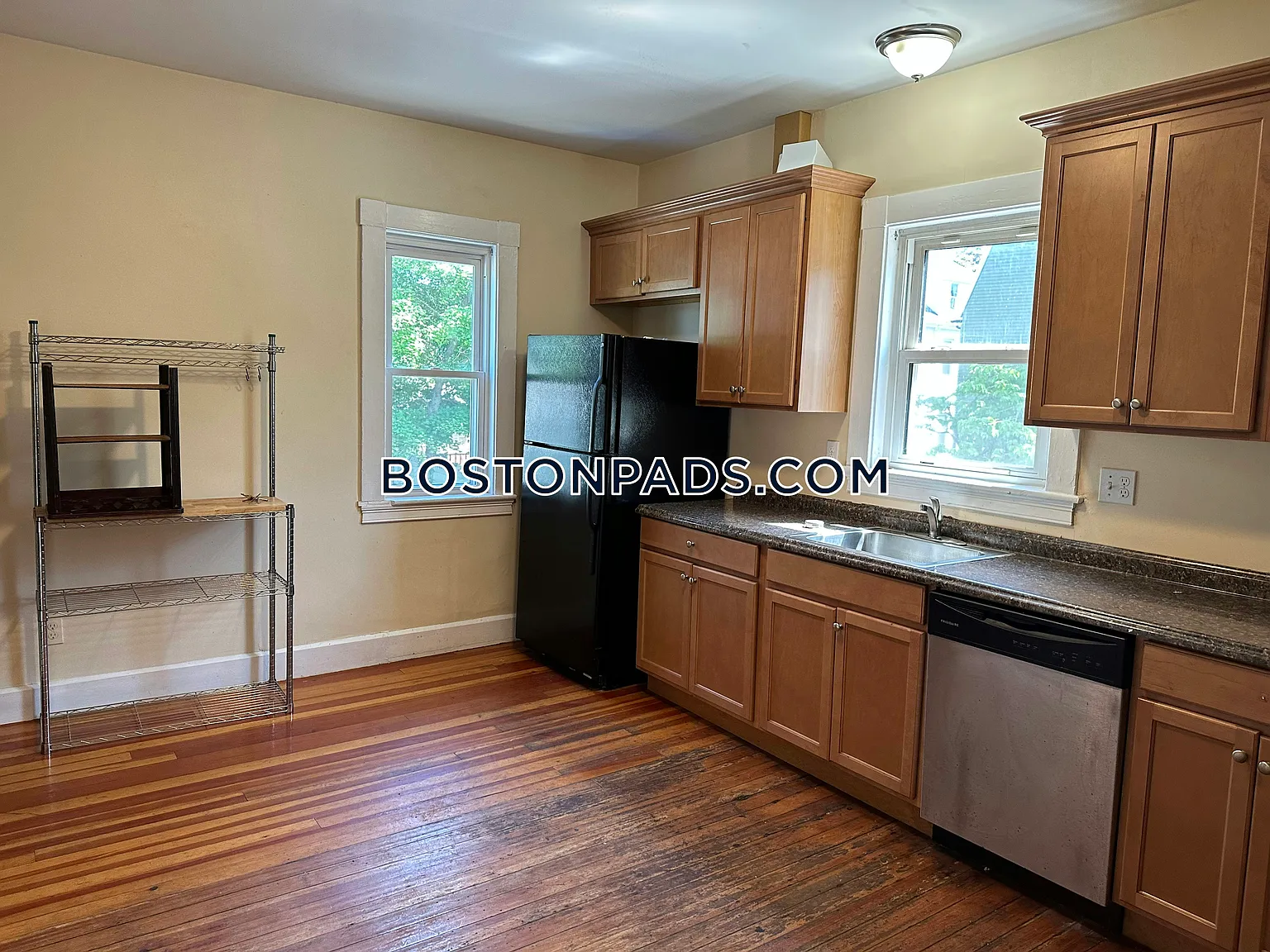 6 bed, $8,700 — Photo 2