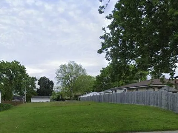 3323 West RAMSEY AVENUE, Greenfield, WI 53221