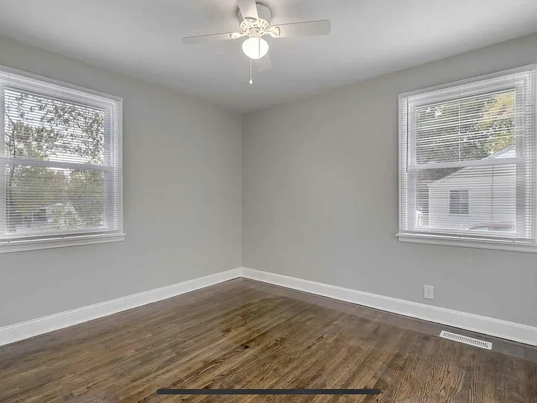 2929 Teakwood Dr — Photo 8