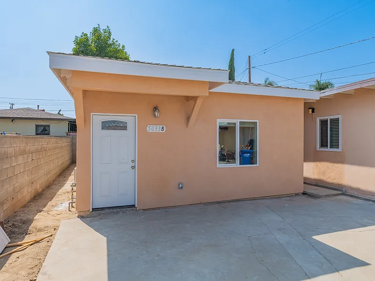 5033 Sultana Ave #B — Photo 16