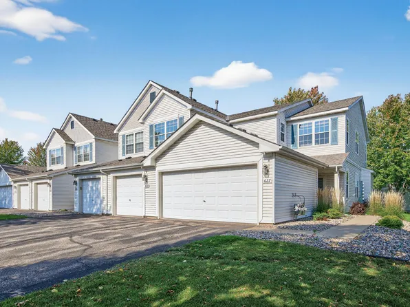 627 Providence Dr, Shakopee, MN 55379