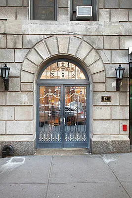 Sold by Keller Williams NYC | media 4