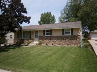 1336 Lakeview Ave, South Milwaukee, WI 53172