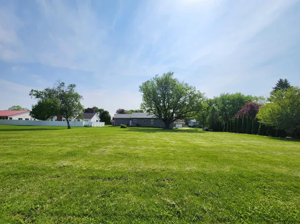 2534 17th Ave, Monroe, WI 53566