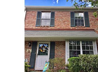11 Viburnum Ct, Lawrenceville, NJ 08648