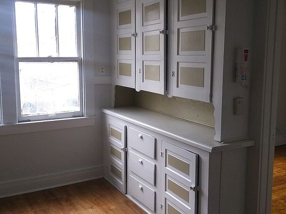 5th image of 414 Garfield Ave #4