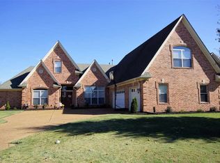 270 Lewis Fairway Cir, Oakland, TN 38060