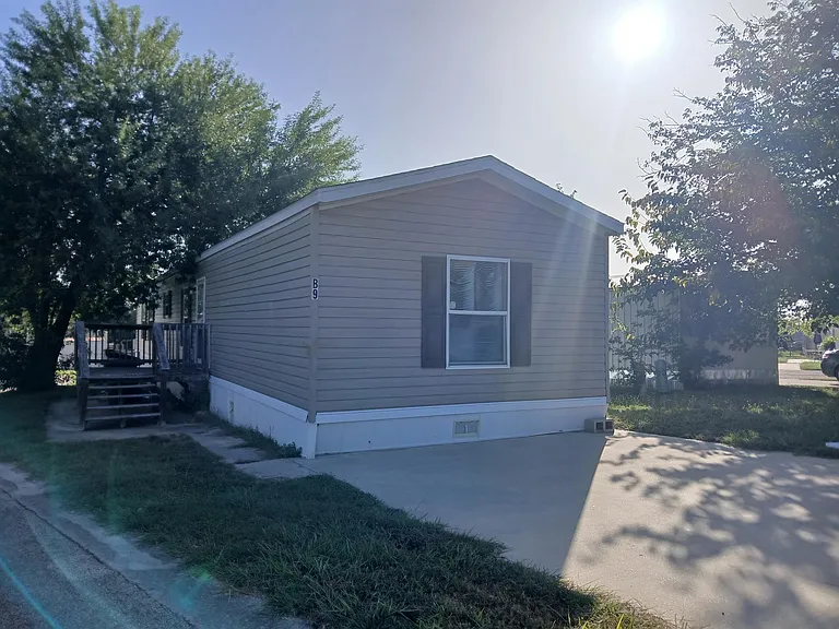 305 Elms Rd #9B — Photo 4