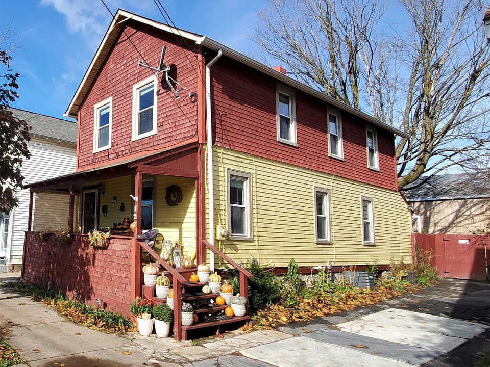 1st image of 127 Division St