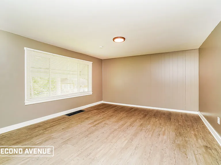 235 Center St — Photo 3