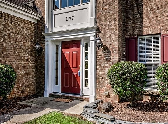 4th image of 107 Umberly Ct