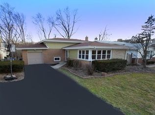 1416 Wakeman Ave, Wheaton, IL 60187