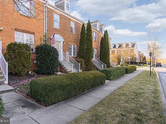 4th image of 1590 Wheyfield Dr