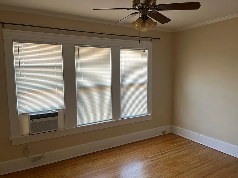 1861 Poplar Ave #5 — Photo 20