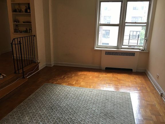 3rd image of 739 W 186th St APT 5D