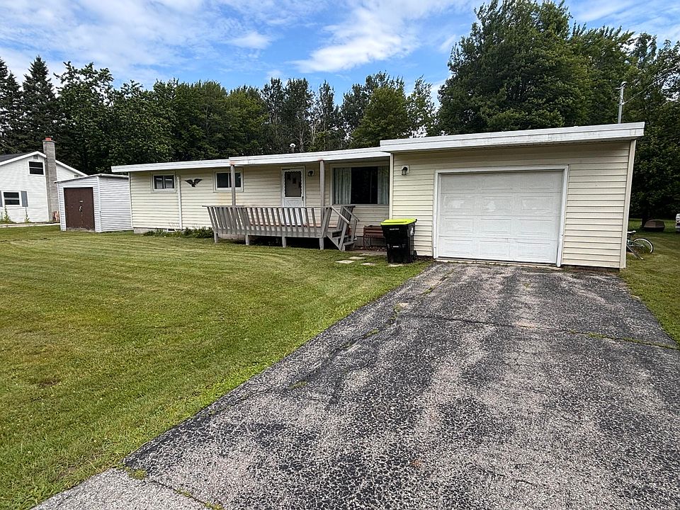1st image of 1098 Wayne Rd