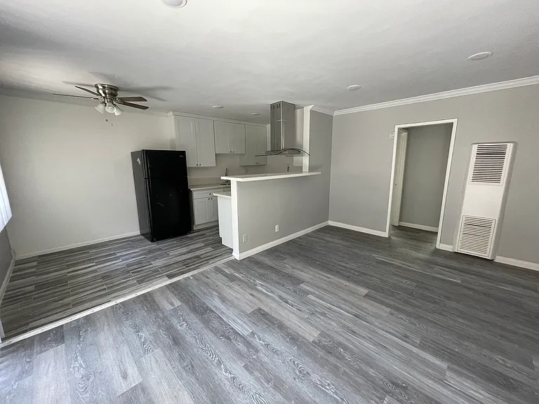 1513 E Kay St #2 — Photo 9