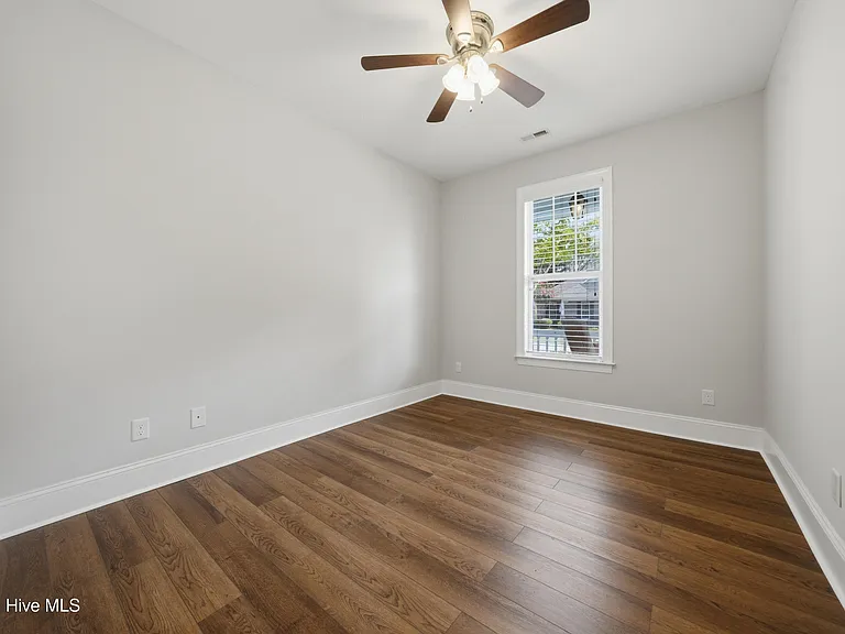 3702 Cinnamon Fern Dr — Photo 33