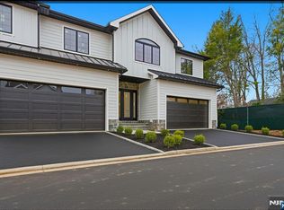 5 Cedar Ct, Demarest, NJ 07627