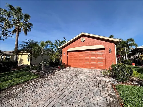585 Grand Canal Dr Photo 1