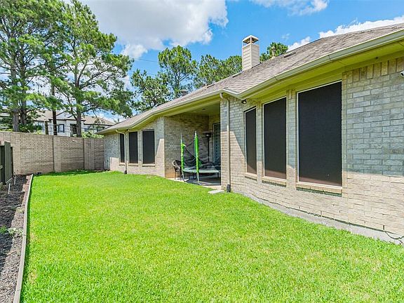 5th image of 6527 Grand Flora Ct