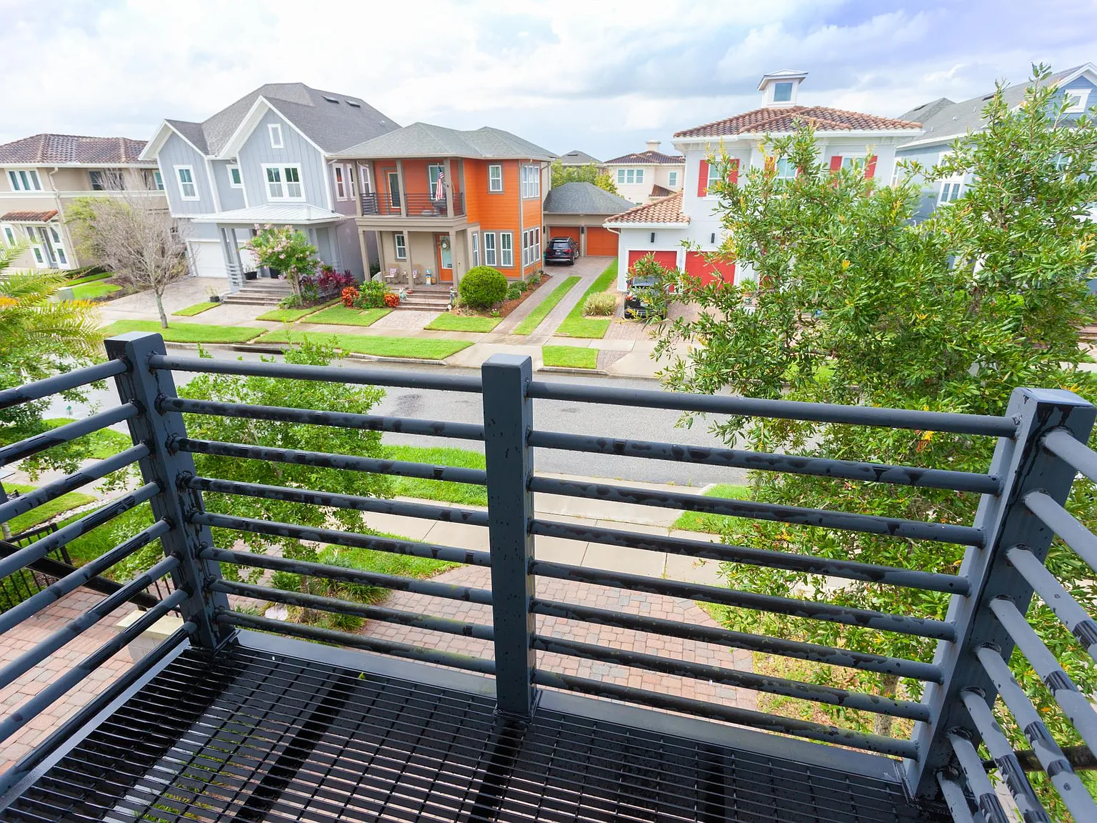 4 bed, 3.5 bath, 2714 sqft, $3,800 — Photo 2